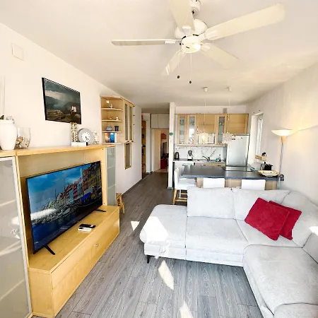 1 Apartment