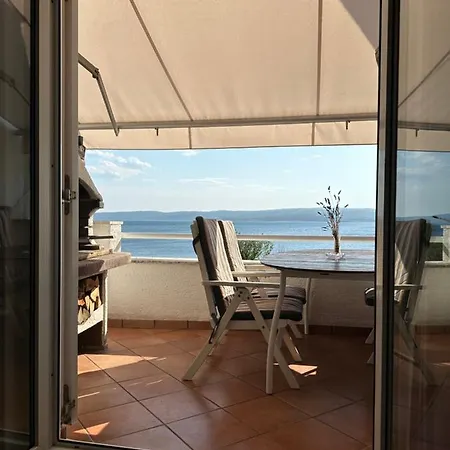 1 Apartment